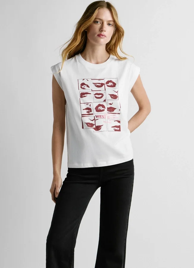 Artwork Print T-Shirt Artwork Print T-Shirt
