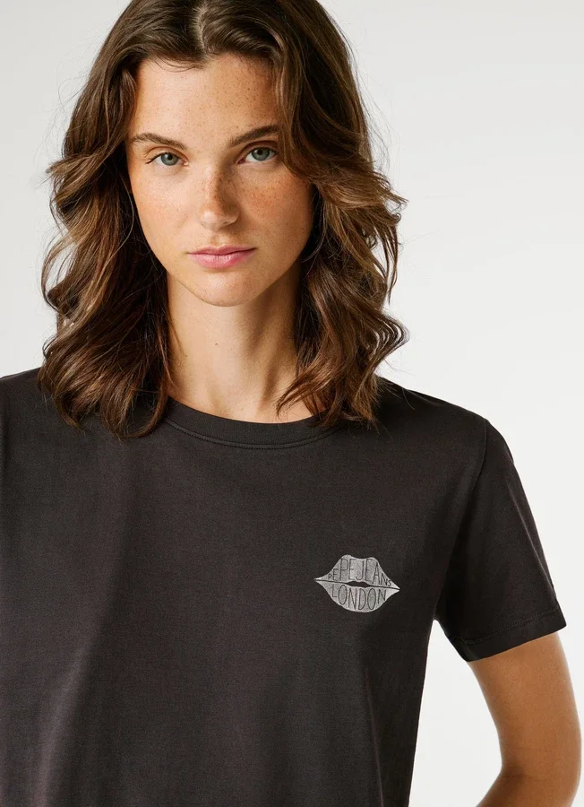 Artwork Print T-Shirt Artwork Print T-Shirt