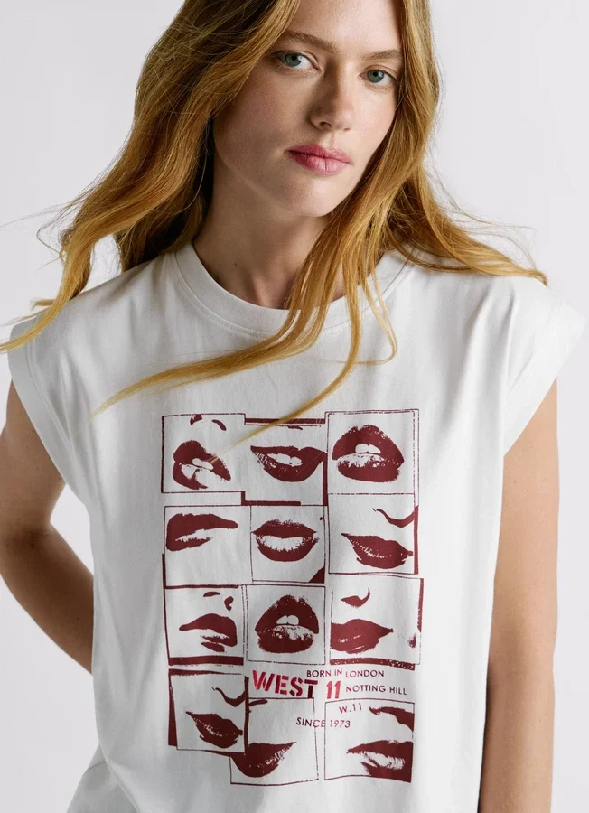 Artwork Print T-Shirt Artwork Print T-Shirt