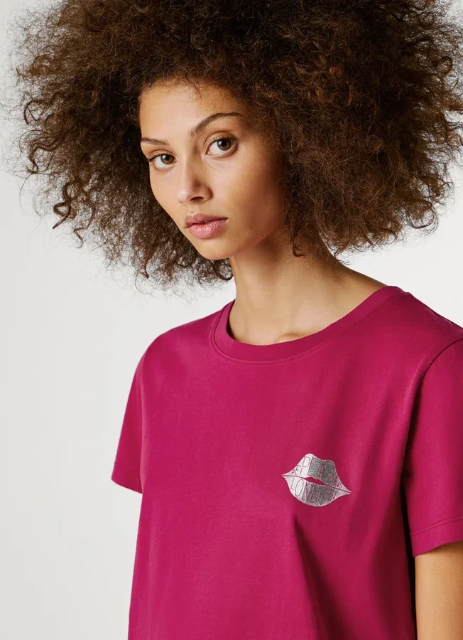 Artwork Print T-Shirt Artwork Print T-Shirt