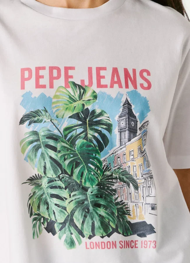 Artwork Print T-Shirt Artwork Print T-Shirt