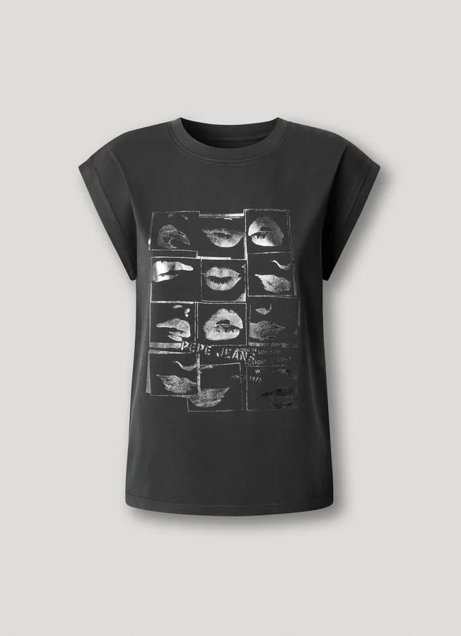 Artwork Print T-Shirt Artwork Print T-Shirt