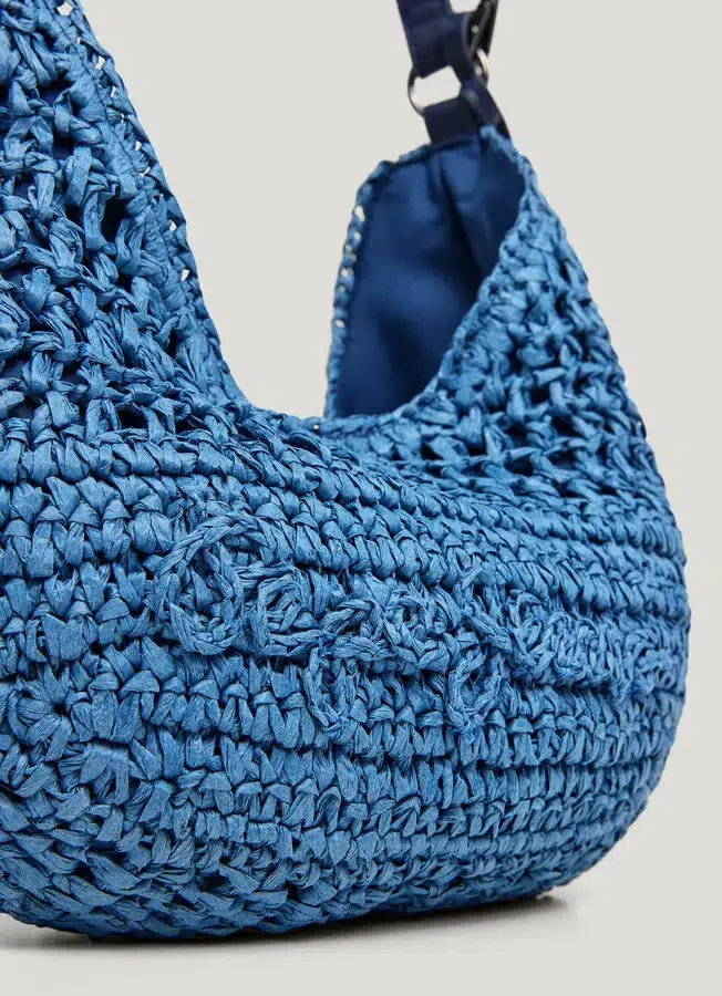 Crescent-Shaped Raffia Handbag Crescent-Shaped Raffia Handbag