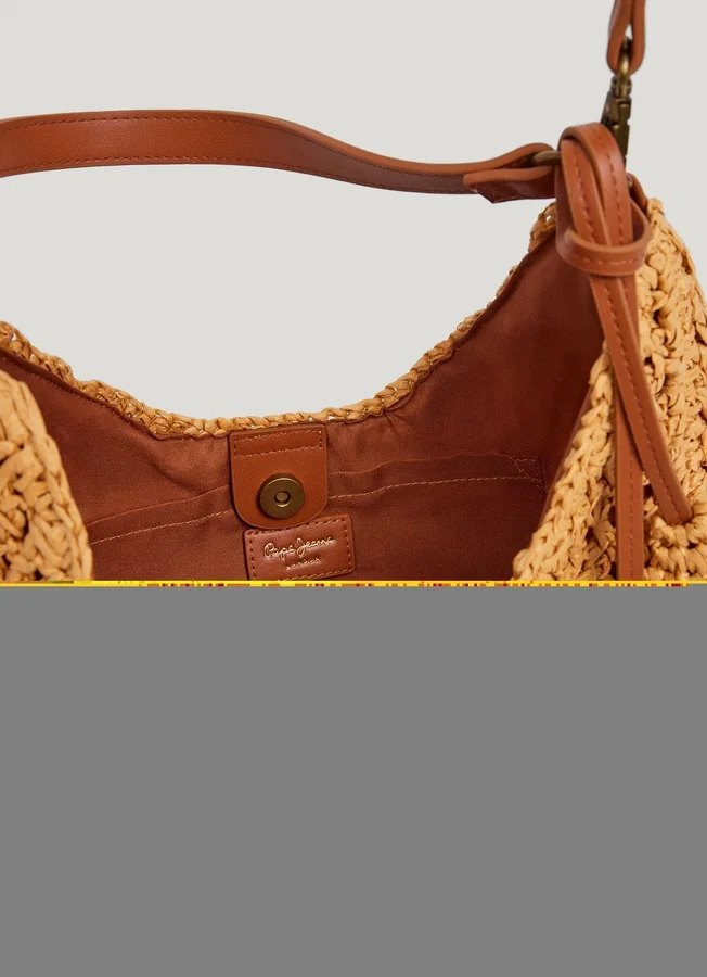 Crescent-Shaped Raffia Handbag Crescent-Shaped Raffia Handbag
