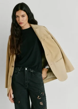 Embroidered W11 Logo T-Shirt