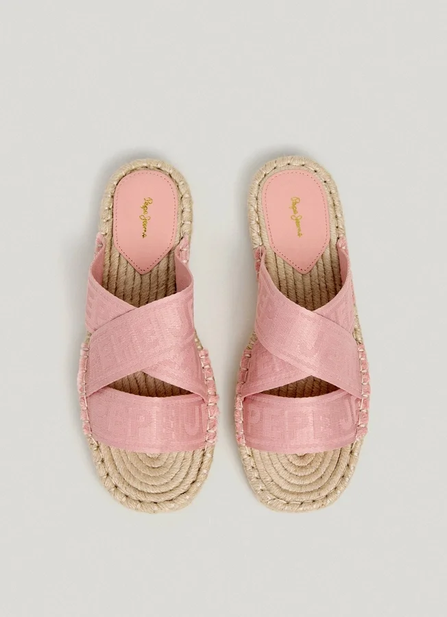 Flat Sandals with Crossed Straps Flat Sandals with Crossed Straps
