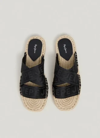 Flat Sandals with Crossed Straps