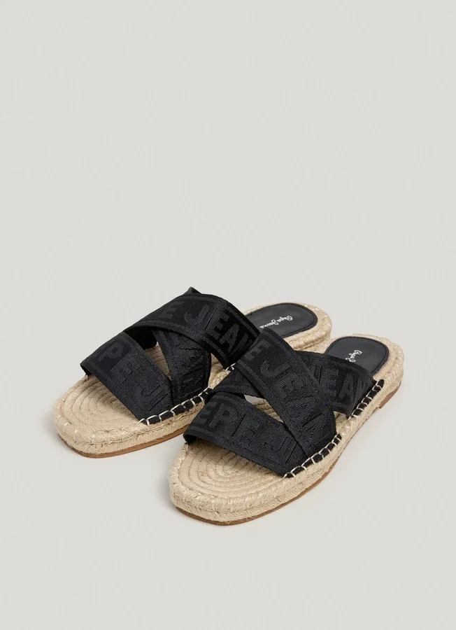 Flat Sandals with Crossed Straps Flat Sandals with Crossed Straps