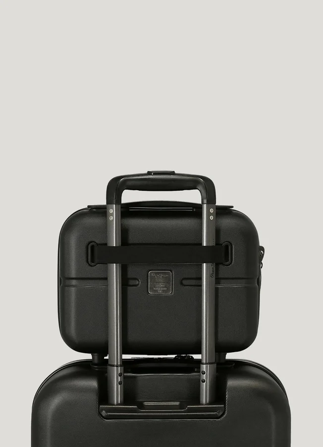 Hard-Shell Travel Bag Hard-Shell Travel Bag