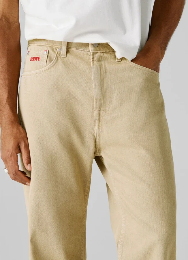 High-Rise Loose Fit Jeans High-Rise Loose Fit Jeans