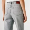 High-Rise Straight Fit Jeans – Lexa