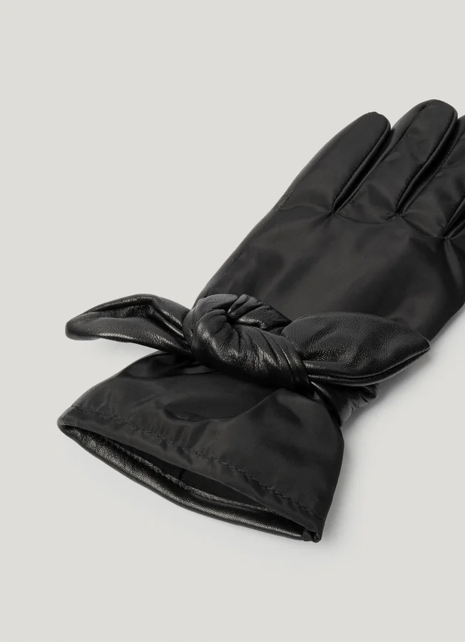 Leather Gloves Leather Gloves