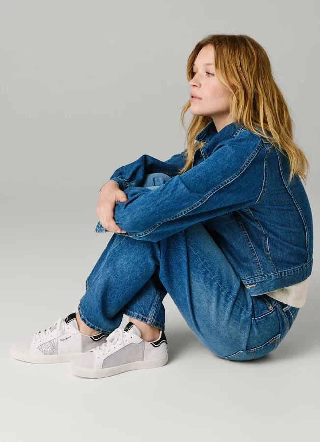 Leather Trainers with Glitter Details Leather Trainers with Glitter Details