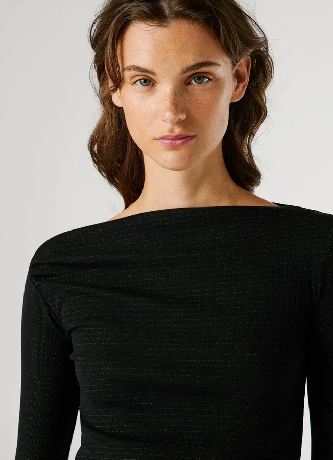 Long Sleeve Ribbed T-Shirt Long Sleeve Ribbed T-Shirt