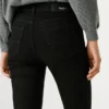 Mid-Rise Skinny Fit Jeans – Regent