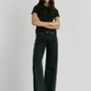 Mid-Rise Wide Fit Jeans – Lina
