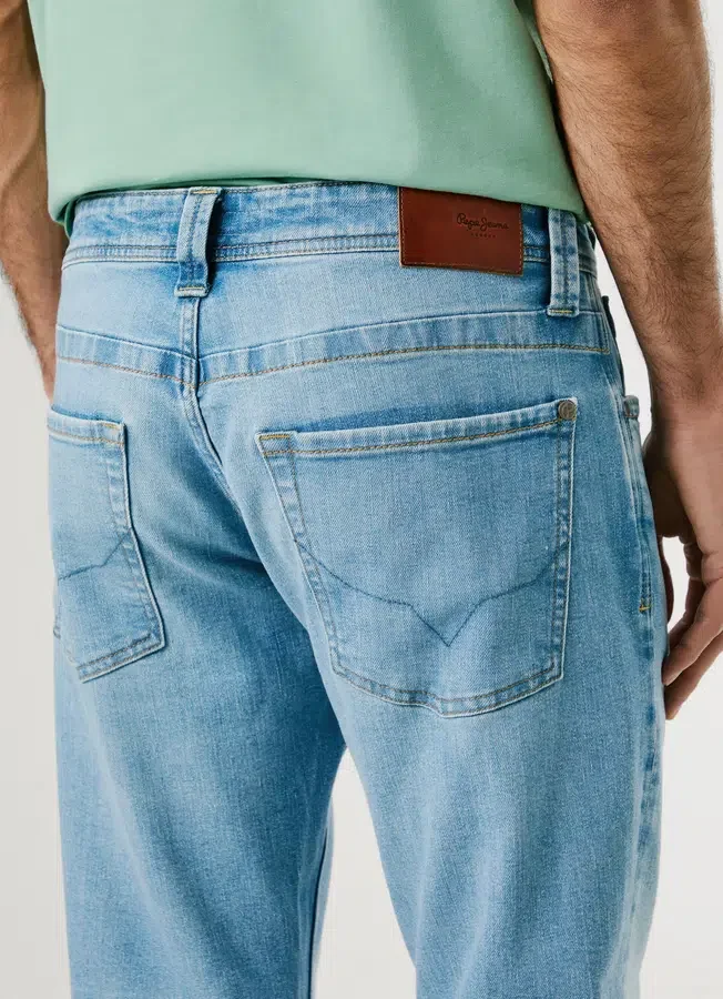 Regular Fit Mid-Rise Jeans – Cash Regular Fit Mid-Rise Jeans – Cash