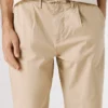 Relaxed Fit Poplin Chinos
