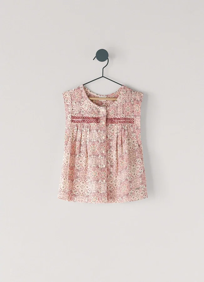 Sleeveless Floral Print Blouse Sleeveless Floral Print Blouse