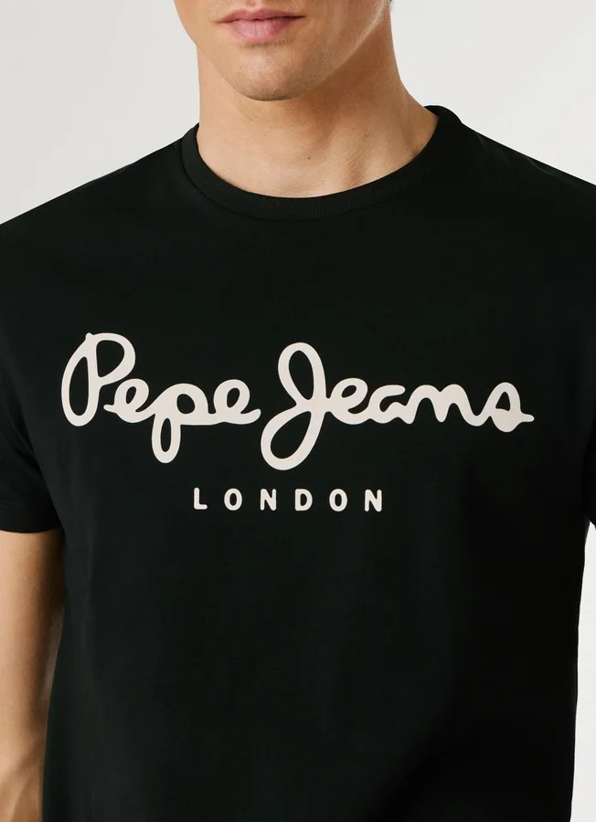 Slim Fit Logo Print T-Shirt Slim Fit Logo Print T-Shirt