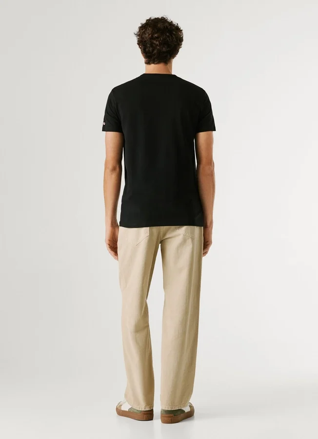 Slim Fit Logo Print T-Shirt Slim Fit Logo Print T-Shirt