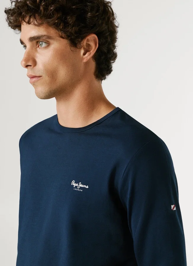 Slim Fit Long Sleeve T-Shirt Slim Fit Long Sleeve T-Shirt