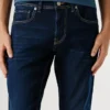 Slim Fit Mid-Rise Jeans – Track