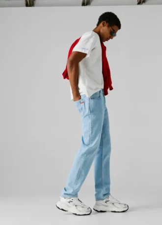 Straight Fit Mid-Rise Jeans