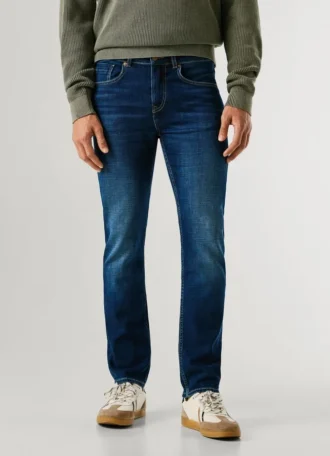 Straight Fit Mid-Rise Jeans – Cash