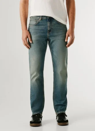 Straight Fit Mid-Rise Jeans – Cash Straight Fit Mid-Rise Jeans – Cash