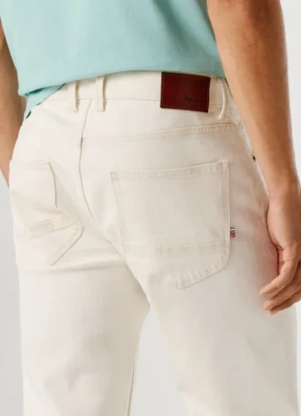 Straight Fit Mid-Rise Jeans – Cash