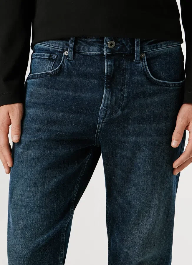 Straight Fit Mid-Rise Jeans – Cash Straight Fit Mid-Rise Jeans – Cash