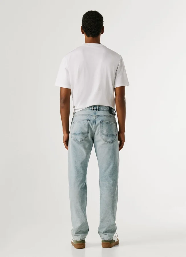 Straight Fit Mid-Rise Jeans – Cash Straight Fit Mid-Rise Jeans – Cash