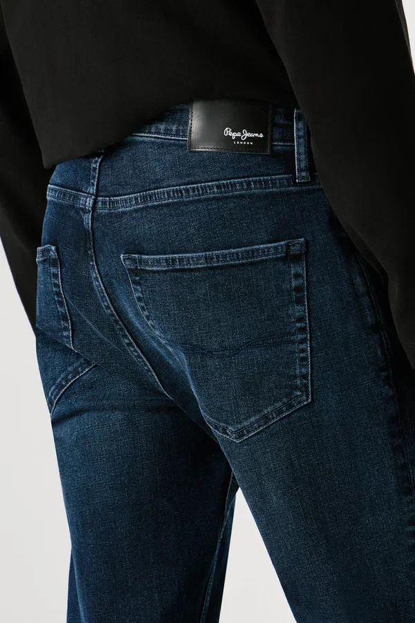 Straight Fit Mid-Rise Jeans – Cash Straight Fit Mid-Rise Jeans – Cash