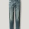 Straight Fit Mid-Rise Jeans – Cash