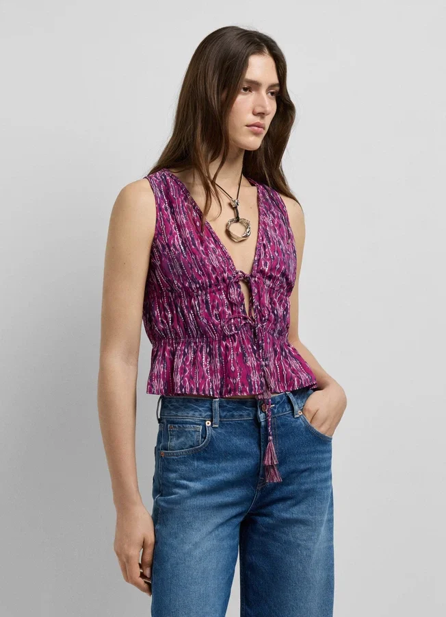V-Neck Sleeveless Top V-Neck Sleeveless Top